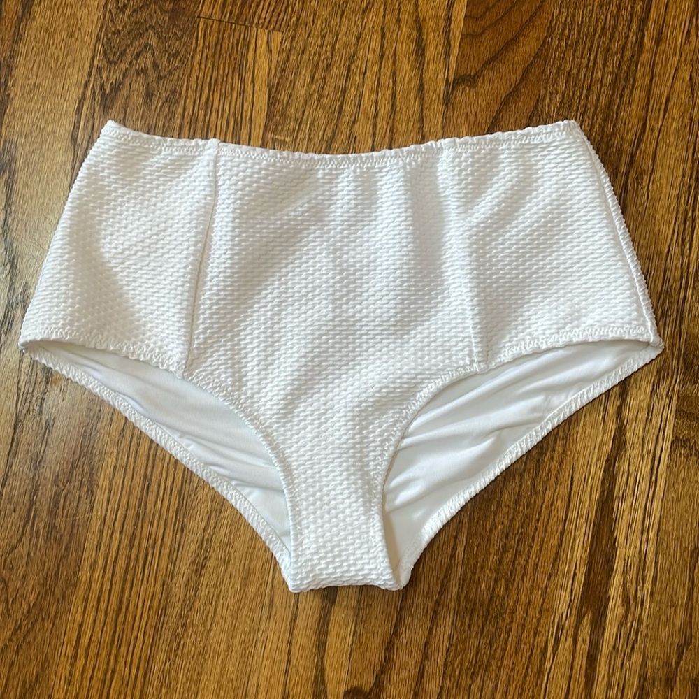 Aerie Textured White High-Waisted Bikini Bottoms ~ Small ~ NWT